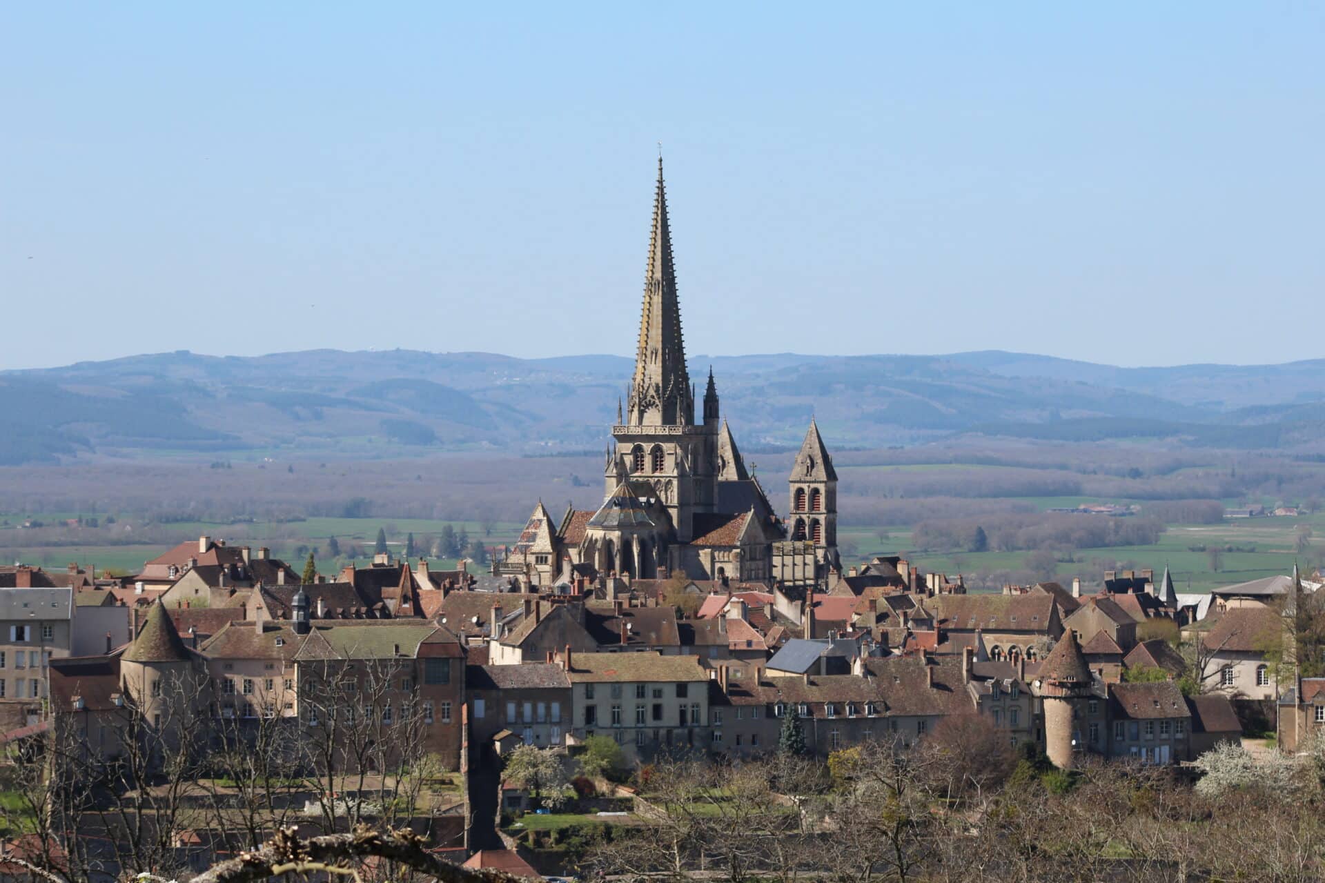 Visite d'Autun, Guide Autun