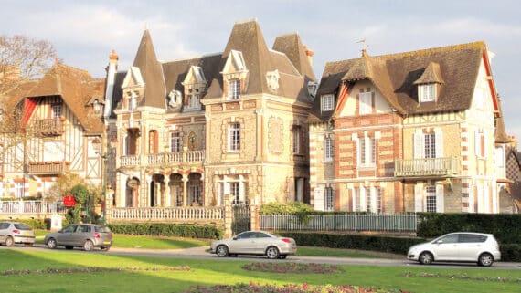 Guide Cabourg, Visite Guidée Cabourg, Guide Touristique Cabourg