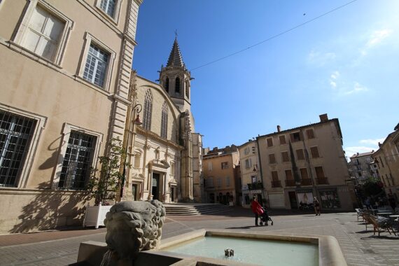 Visiter Carpentras, Visite de Carpentras, Guide Carpentras