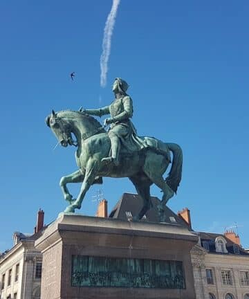 Visiter Orléans, Visite d'Orléans, Guide Orléans