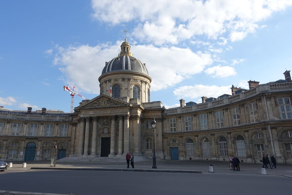 Institut de France Saint Germain des Près Visite de Paris, Guide Paris, Guide Conférencier Paris, Visite de Saint Germain des Près, Guide Saint Germain des Près