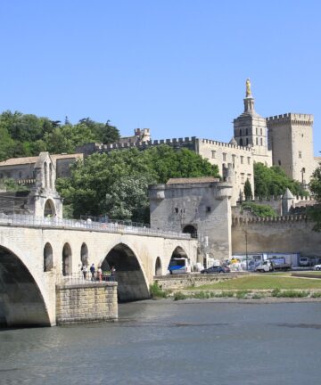 Visiter Provence, Visiter Vaucluse, Visiter le Vaucluse, Visite Avignon, Visite du Pont d'Avignon, Guide Avignon, Guide Conférencier Avignon, Visite Guidée Avignon