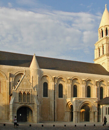 Guide Poitiers, Visiter Poitiers, Tourisme Poitiers