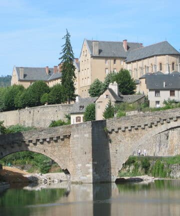 Visite de Mende, Guide Mende, Guide Lozère, Guide Conférencier Mende, Visiter Mende, Guide Occitanie