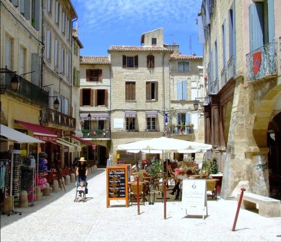 Guide Sommières, Visite Guidée Sommières, Guide Gard, Guide Occitanie