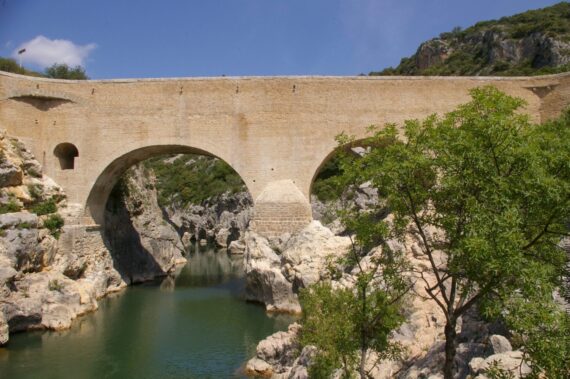 Visite Saint Guilhem le Désert, Guide Saint Guilhem le Désert, Guide Occitanie