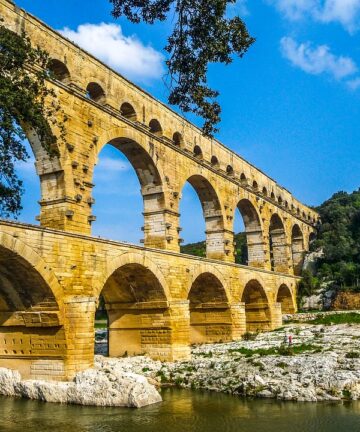 Visite Nimes, Guide Pont du Gard, Guide Conférencier Pont du Gard, Visiter Pont du Gard, Guide Occitanie