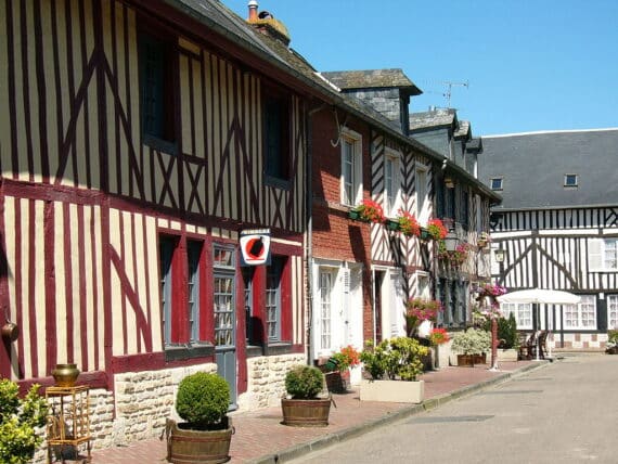 Guide Touristique Beuvron en Auge, Beuvron en Auge, Visite de Beuvron en Auge, Guide Normandie