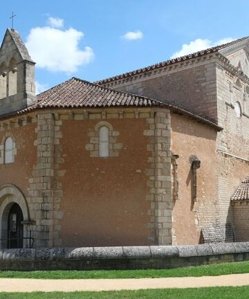 Guide Touristique Poitiers, Guide Poitiers, Guide Conférencier Poitiers, Visite Poitiers, Visiter Poitiers