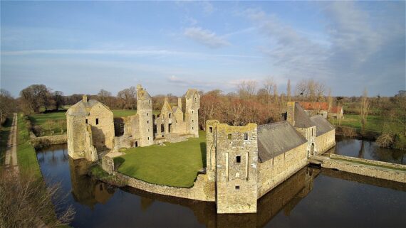 Guide Touristique Coutances, Guide Coutances, Visiter Coutances, Guide Normandie