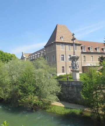 Réservez Guide Dijon, Guide Touristique Dijon, Visiter Dijon, Guide Dijon