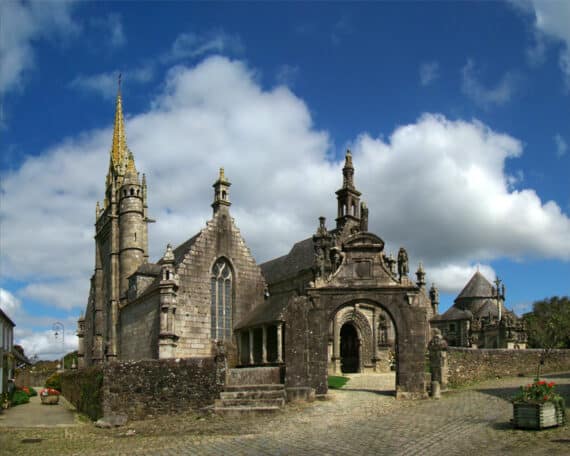 Visite Guidée Guimiliau, Guide Bretagne