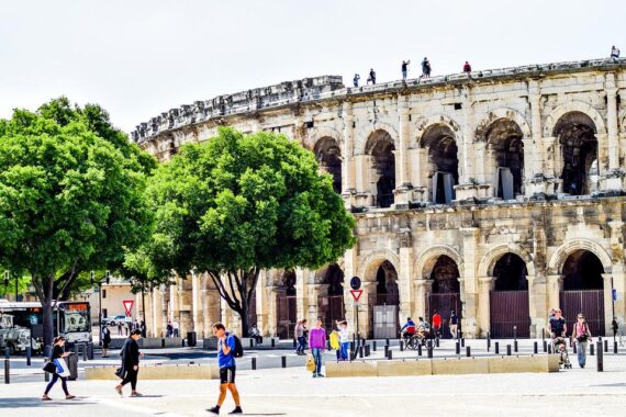 Visiter le Gard, Réservez Guide Nîmes, Visiter Gard, Arènes de Nîmes, Guide Touristique Nîmes, Guides France