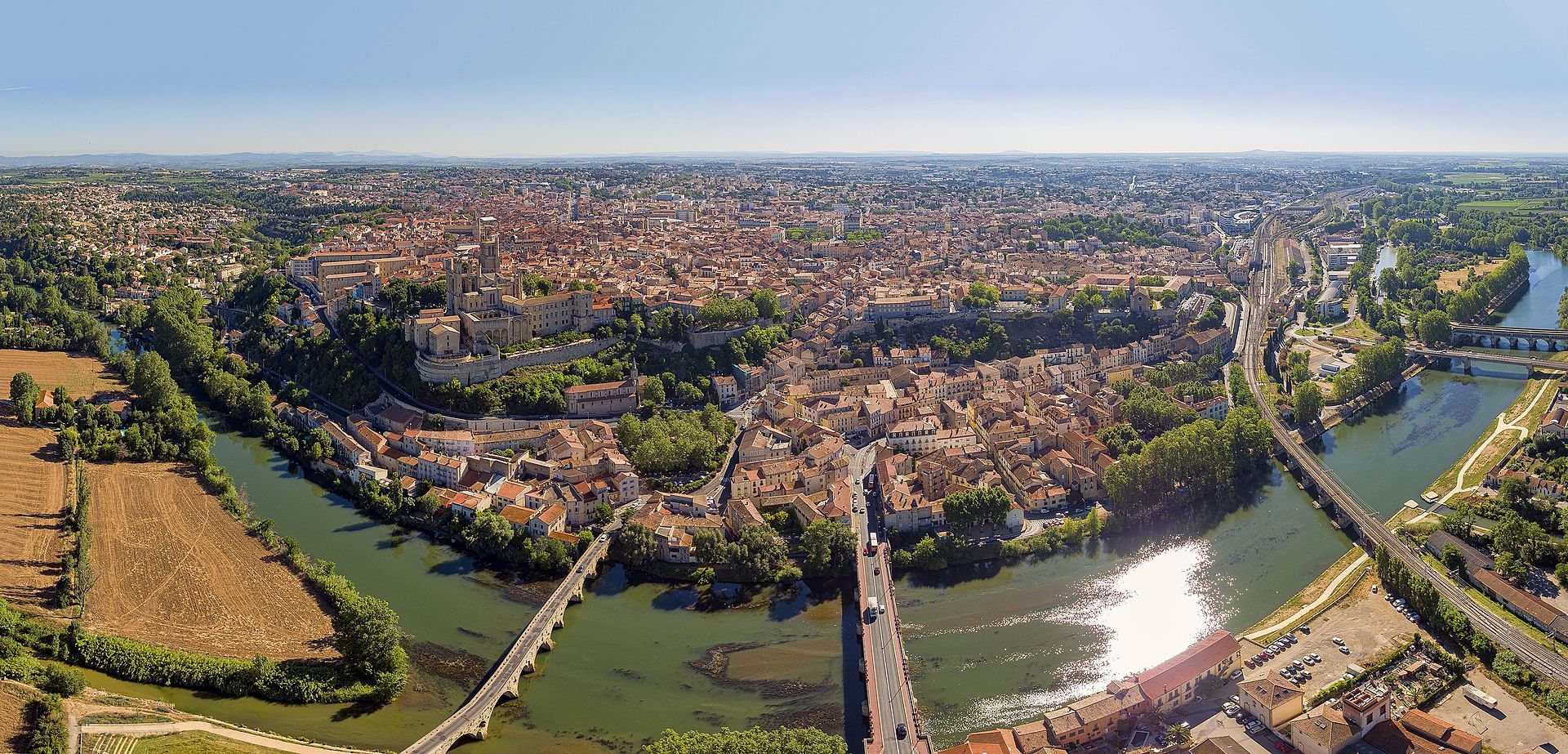 Безье франция. Beziers Франция. Herault Франция. Город Безье. Béziers, Occitanie, Франция.