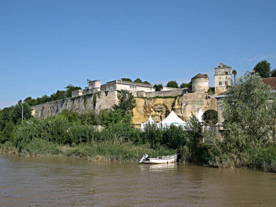 Bourg sur gironde