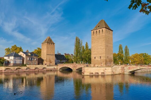 Réservez Guide Strasbourg, Guide Strasbourg, Visiter Strasbourg, Guide Strasbourg, Strasbourg au fil de l'eau avec Batorama