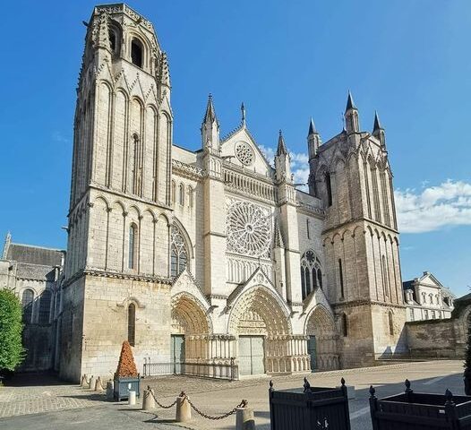 Visite de Poitiers, Visiter Poitiers