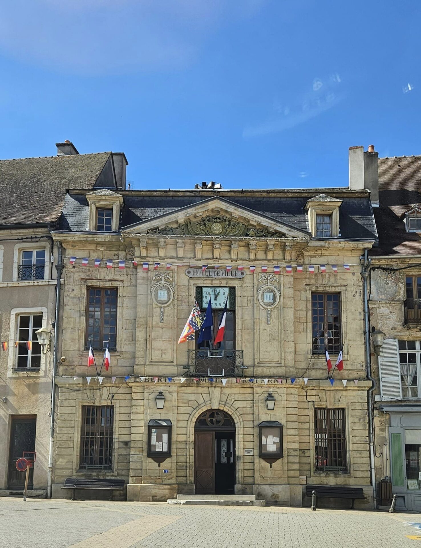 Guide Arnay le Duc *** Visite Privée (2h) Guides de France