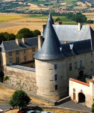 Chateau de Villeneuve Lembron