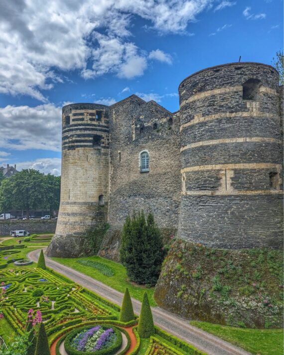 Chateau Angers, Guide Angers