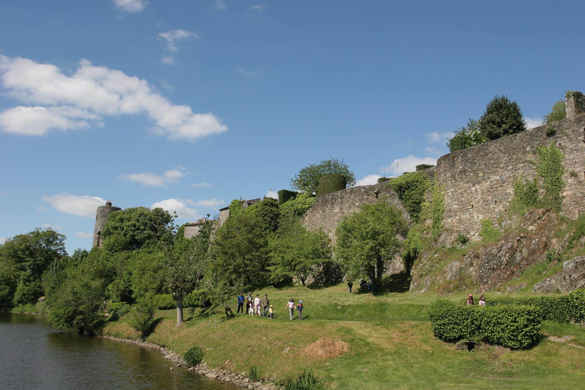 Visite Guidée Vouvant Visite de Vouvant, Guide Vouvant, Vendée Tourisme