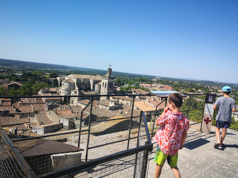 Jardin Medieval Uzes, Chateau Uzes, Guide Uzes, Visiter Uzes, Guide Gard, Visiter le Gard, Visite Guidée Uzes, Place aux Herbes Uzes