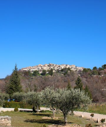 Guide Grambois, Visite de Grambois, Guide Lubéron, Visiter Lubéron