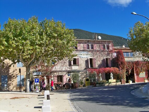 Guide Luberon, Visiter Luberon, Guide Rustrel