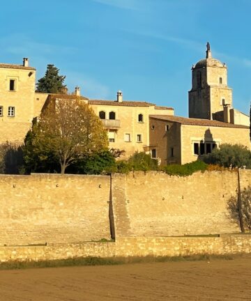 Guide Maubec, Guide Luberon, Visiter Luberon, Luberon Tourisme