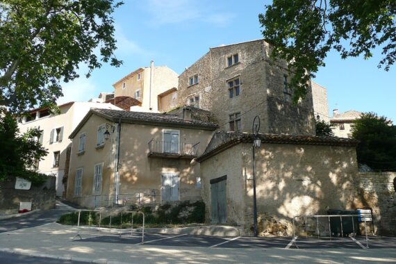 Guide Vaugines, Guide Luberon, Visiter Luberon, Guide Provence, Guides Provence