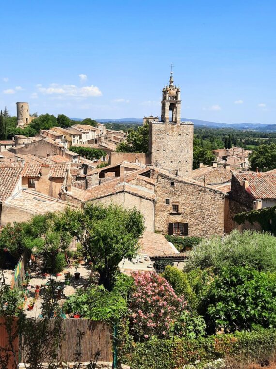 Guide Cucuron, Visite de Cucuron, Guide Provence, Guides Provence, Guide Luberon, Visiter Luberon