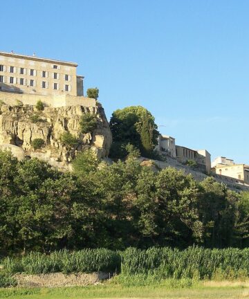 Lauris Luberon, Guide Lauris, Visiter Luberon, Guide Luberon