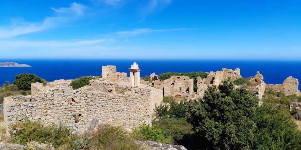 Plus belles randonnées corses, village occi, visiter la corse