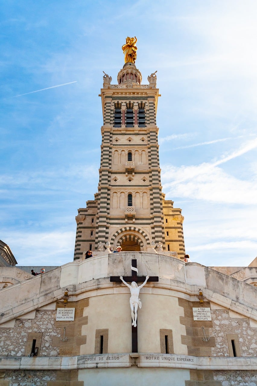 Visiter Notre de la Garde France Guide Marseille, Visiter Notre Dame de la Garde avec un guide, Guide Touristique Marseille