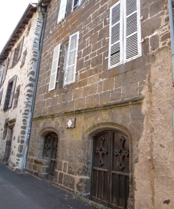 Visite de Salers, Guide Salers