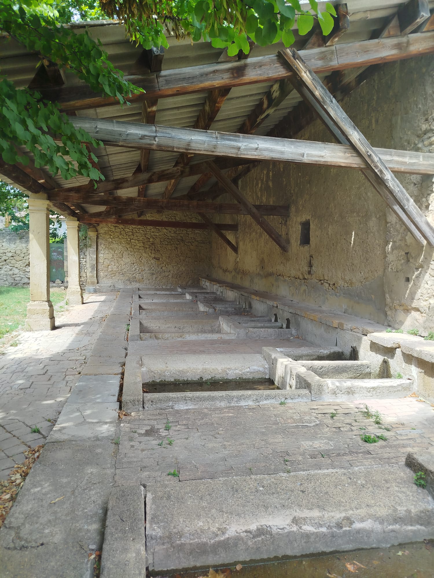 Visite de Pelissane, Pélissane, Guides France, Visiter la Provence, Guide Provence