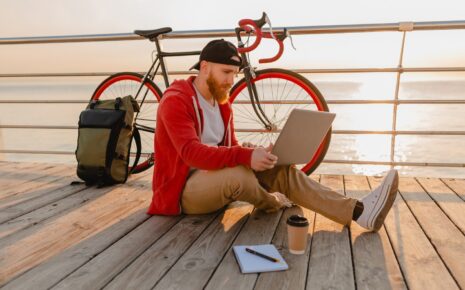 Travailler en voyageant