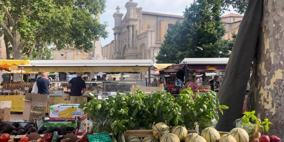 Visiter Place des Prêcheurs Aix-en-Provence