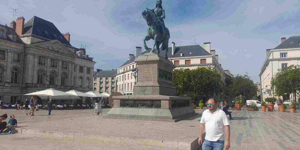 Place du Martroi, Visiter Orléans, Visite Guidée Orléans