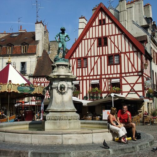 Guide Touristique Dijon Visite Bourgogne,Visite Dijon, Guide Touristique Dijon, Visiter Dijon, Guide Dijon, Visite Guidée Dijon