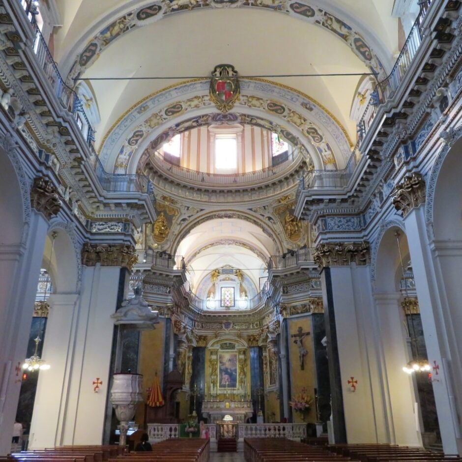 Intérieur Sainte Réparate Nice Visiter Vieux Nice, Vieux Nice, Guide Nice, Sainte Réparate,