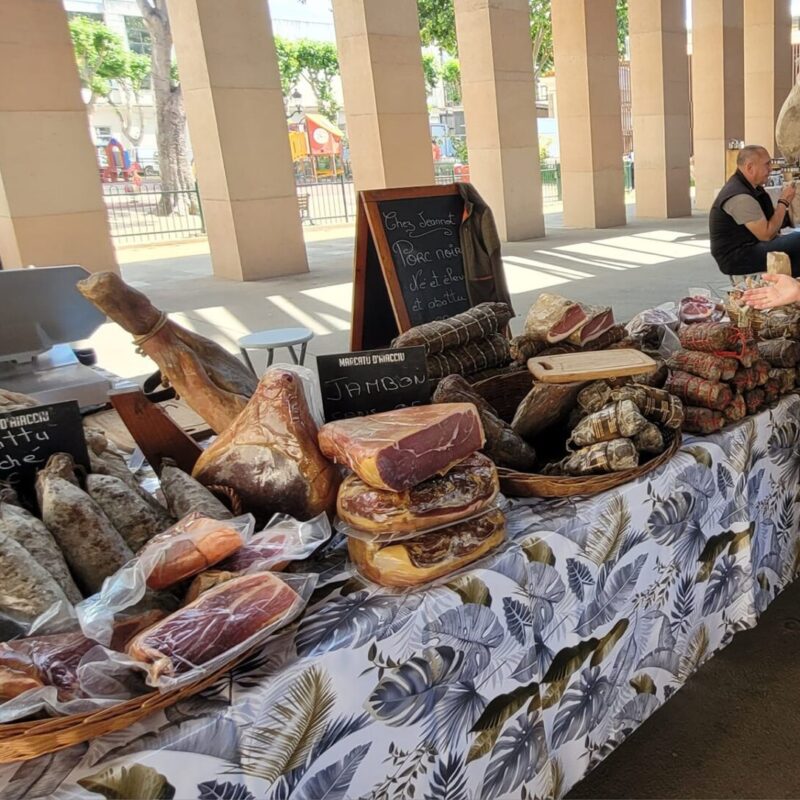 Jambon Corse Visiter Bastia, Visiter Ajaccio, Guide Ajaccio