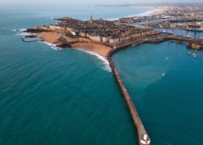 Saint Malo vue du ciel Visiter Saint Malo, Guide Saint Malo