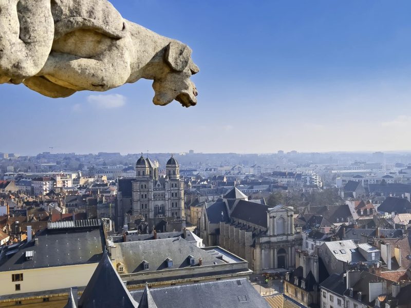 View of gargoyle on the top of city hall of Dijon Villes de Bourgogne, les plus belles villes